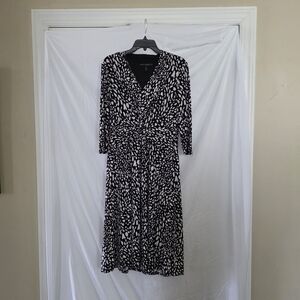 White House Black Market Monochrome Patterned Long Sleeve Dress